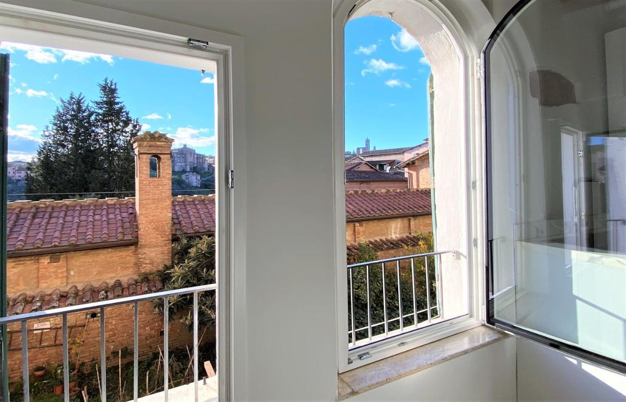 Casa Ilaria - Luminoso Appartamento Con Vista Nel Centro Storico Siena Exterior photo